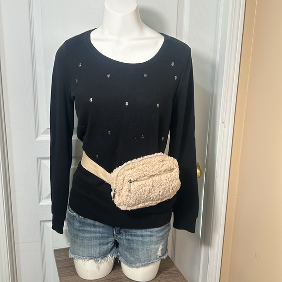 NWT WILD FABLE FAUX FUR WAIST BAG IN CREAM - Picture 2 of 6